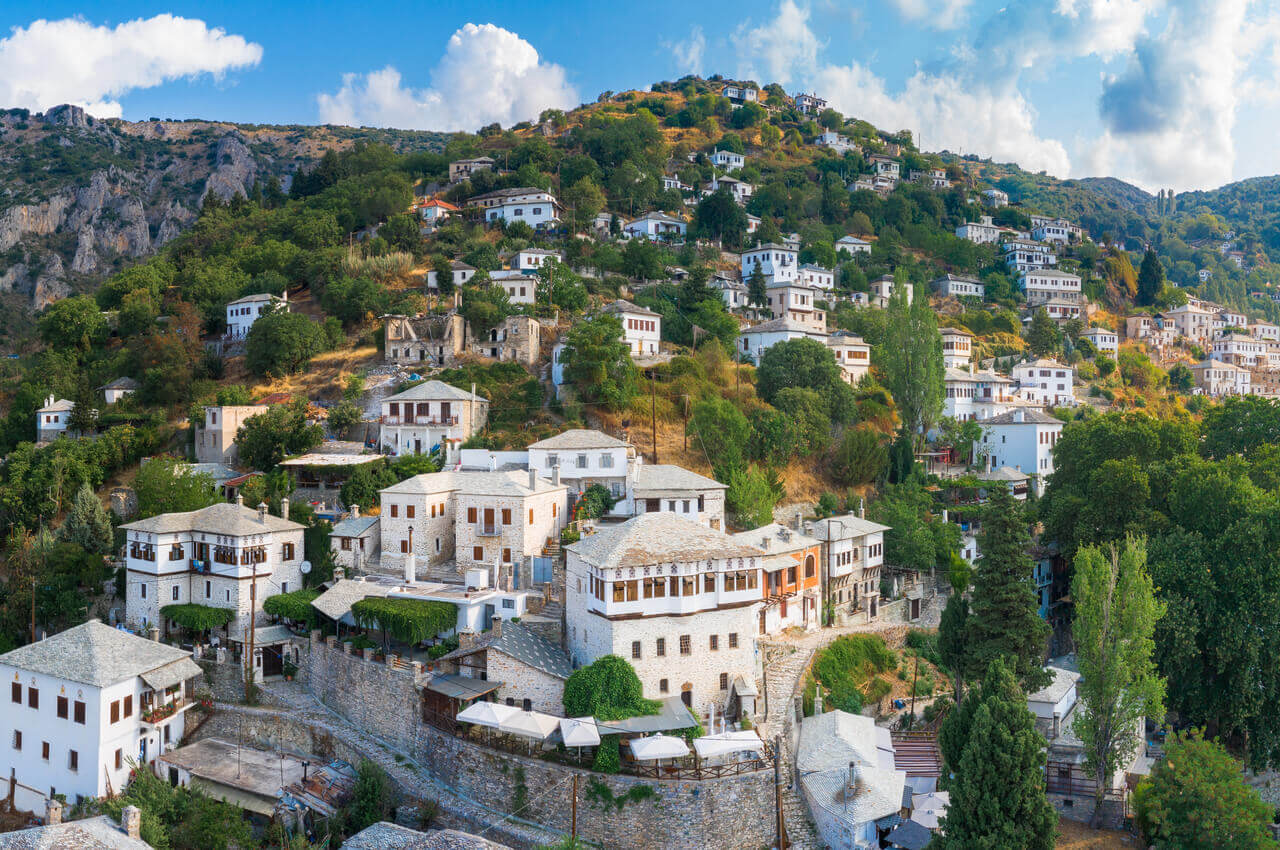 Herbstziele für Paare in Griechenland-pilion-Alpha Drive